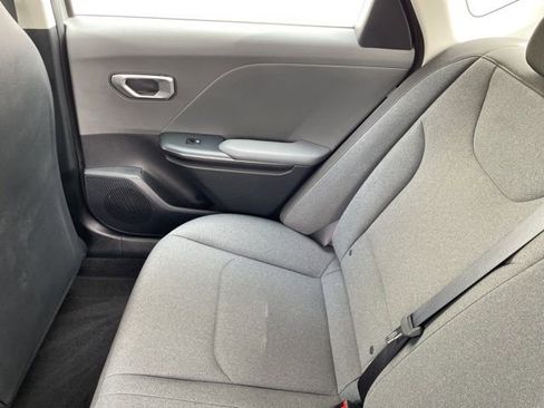 Certified 2025 Kia K4 LXS image 27