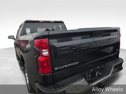 Used 2023 Chevrolet Silverado 1500 LT AWD/4WD image 6