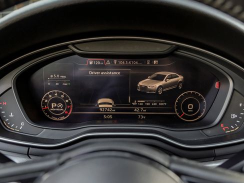 Used 2017 Audi A4 2.0T Premium Plus image 21