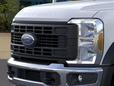 New 2026 Ford F450 XL w/ XL Driver Assist Package image 17