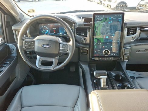 Used 2025 Ford F150 Lightning Flash image 20