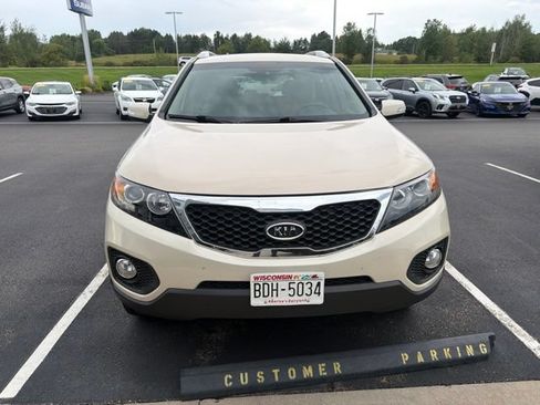 Used 2011 Kia Sorento LX w/ Convenience Pkg FWD image 6