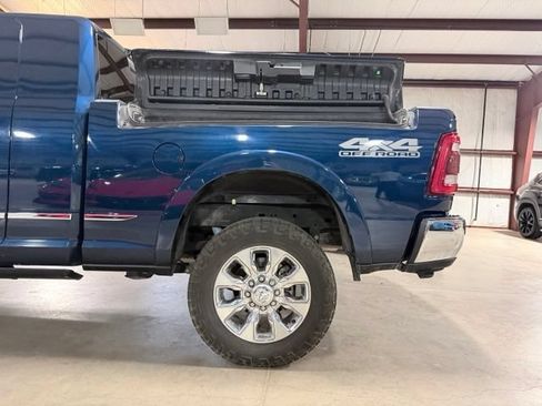 Used 2020 RAM 2500 Limited AWD/4WD image 9