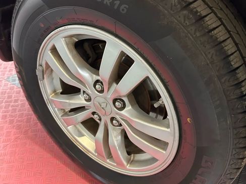 Used 2016 Mitsubishi Outlander ES image 30