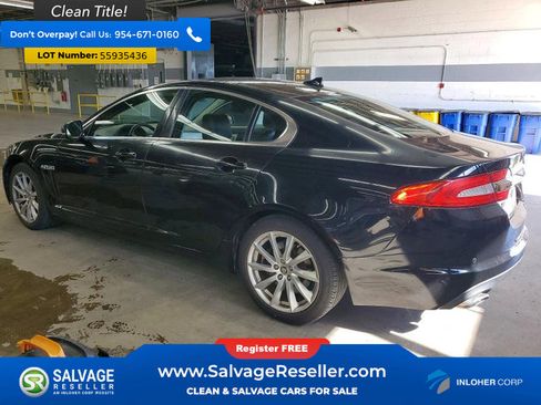 Used 2013 Jaguar XF RWD image 3