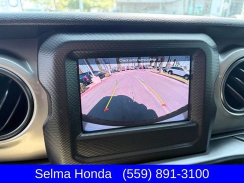 Used 2021 Jeep Wrangler Unlimited Sport AWD/4WD image 17