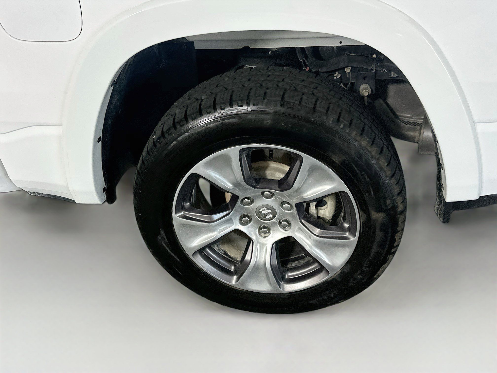 Used 2020 RAM 1500 Laramie w/ Sport Appearance Package AWD/4WD image 11