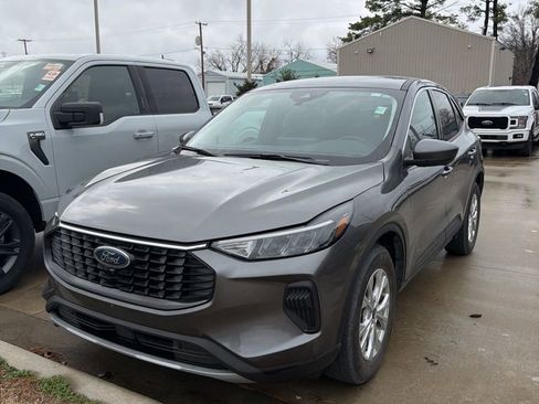 Used 2023 Ford Escape Active w/ Tech Pack #2 image 4