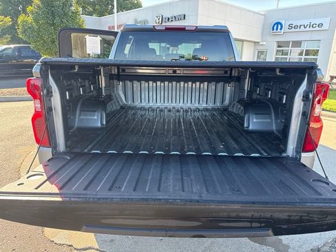 Used 2025 Chevrolet Silverado 1500 LT AWD/4WD image 24