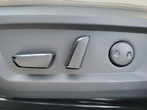 New 2025 Nissan Rogue SL image 15