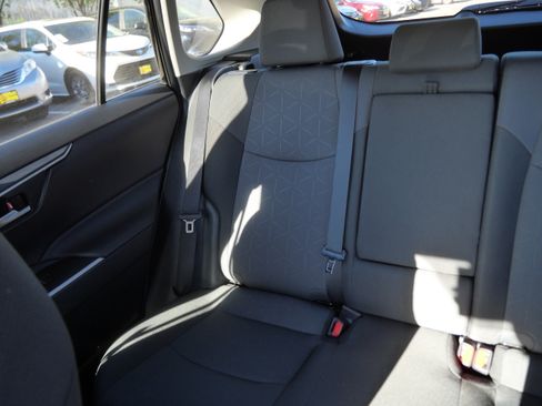 Certified 2025 Toyota RAV4 XLE AWD/4WD image 13