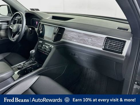 Certified 2023 Volkswagen Atlas Cross Sport SE AWD/4WD image 33
