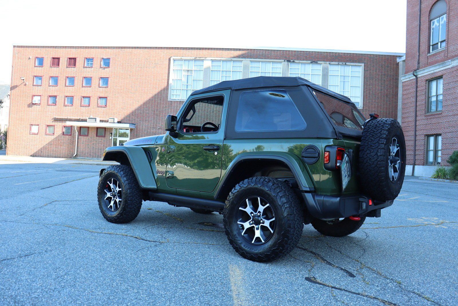 Used 2021 Jeep Wrangler Rubicon AWD/4WD image 35