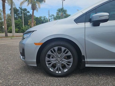 Certified 2026 Honda Odyssey Touring image 19