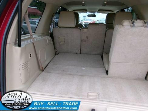 Used 2014 Ford Expedition XLT w/ Equipment Group 202A AWD/4WD image 21