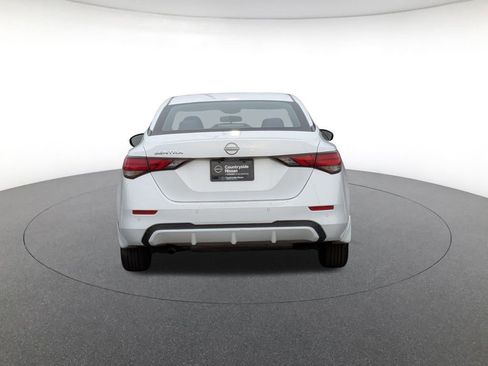 Used 2024 Nissan Sentra S image 6