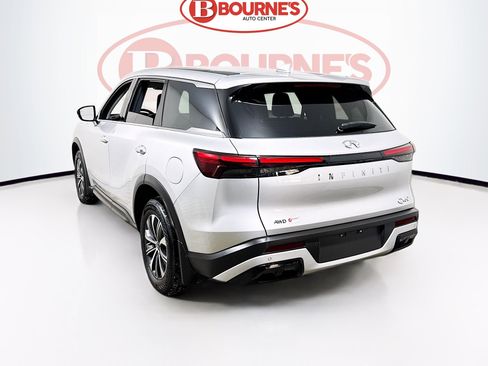 Used 2023 INFINITI QX60 Pure image 8