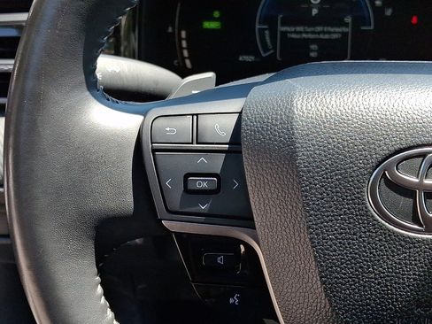 Used 2025 Toyota Camry SE FWD image 21