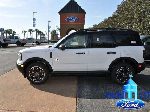 New 2026 Ford Bronco Sport Outer Banks w/ Outer Banks Tech Package+ image 2
