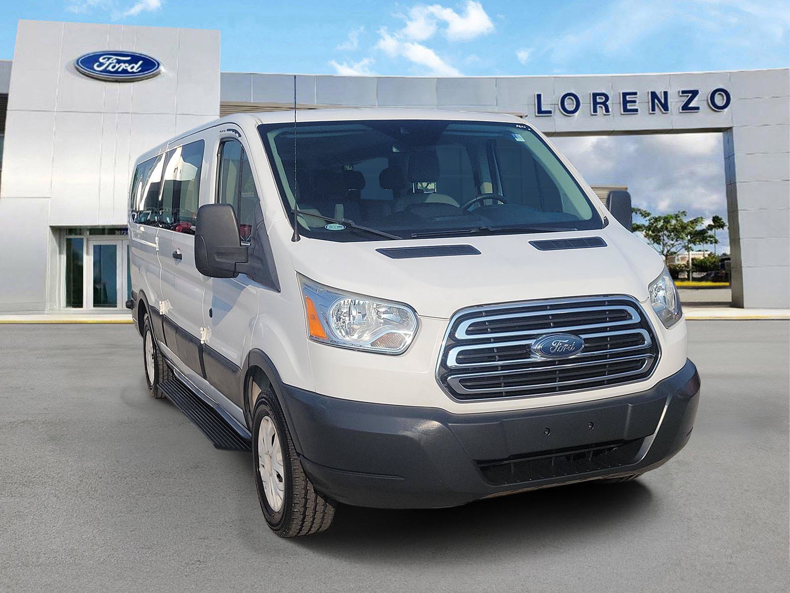 Used 2018 Ford Transit 350 XLT RWD image 3