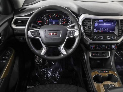 Certified 2023 GMC Acadia SLE w/ LPO, Floor Liner Package image 42