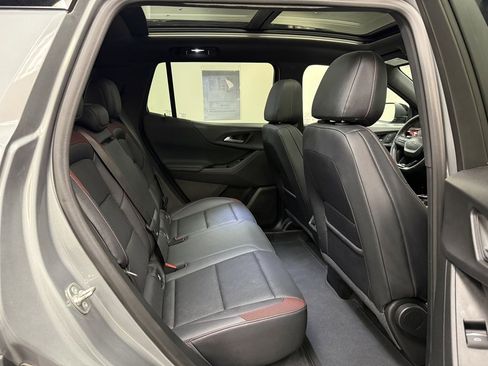 Used 2025 Chevrolet Equinox RS w/ Safety and Technology Package image 17