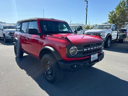 Certified 2023 Ford Bronco Black Diamond AWD/4WD image 4