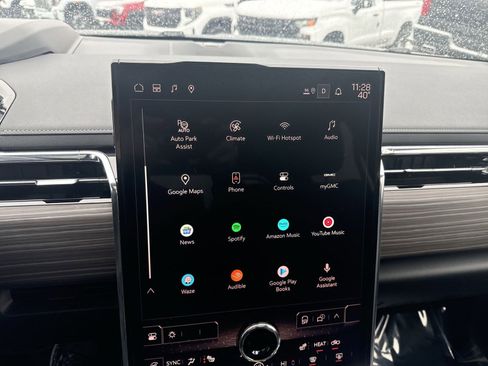 Used 2025 GMC Sierra EV Denali image 17