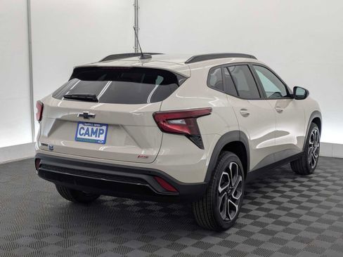New 2026 Chevrolet Trax RS w/ Sunroof Package FWD image 6
