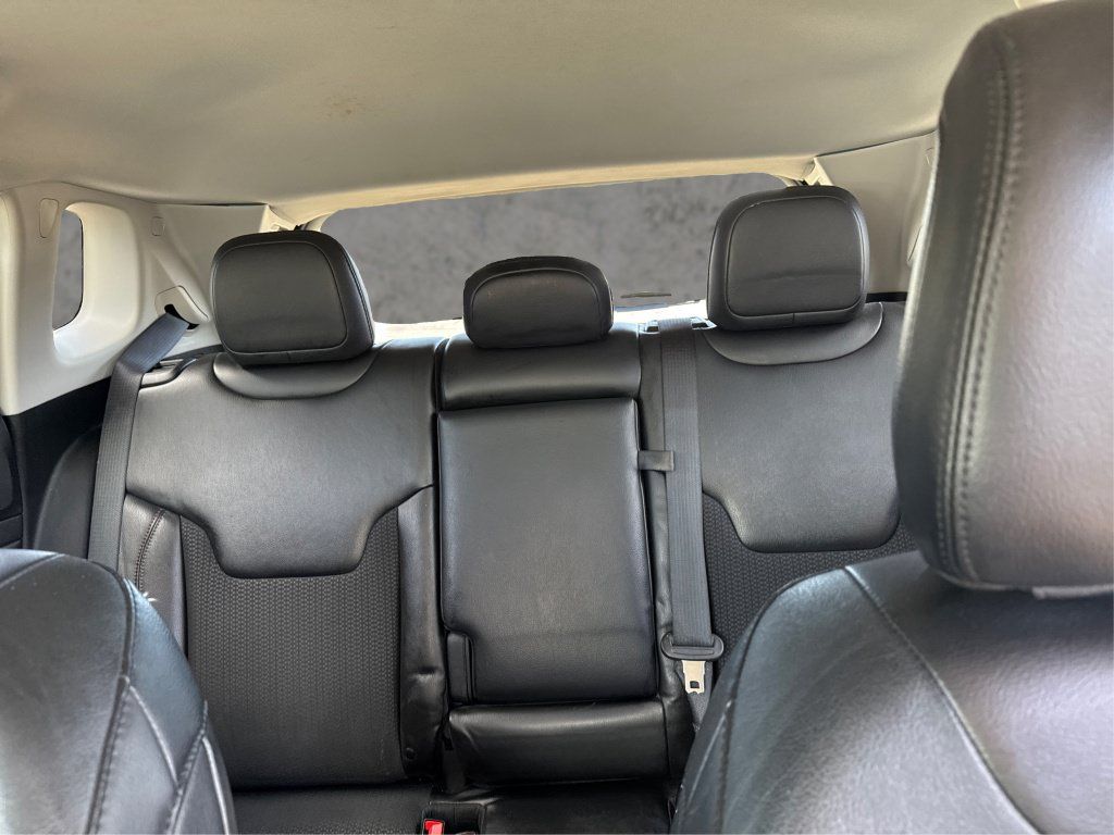 Used 2022 Jeep Compass Trailhawk AWD/4WD image 26