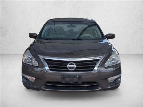 Used 2015 Nissan Altima 2.5 S w/ Power Driver Seat Package FWD image 2