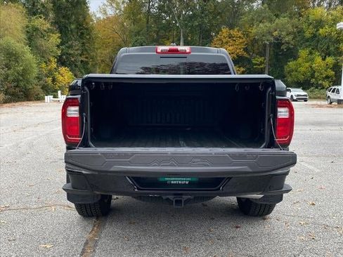 Certified 2025 GMC Canyon Denali image 4