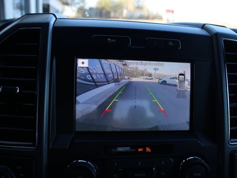 Used 2018 Ford F150 XLT w/ Equipment Group 302A Luxury image 24