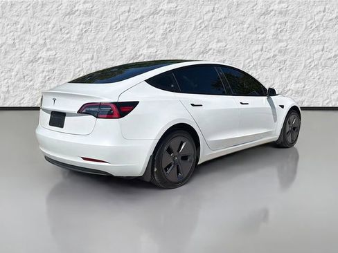 Used 2023 Tesla Model 3 Standard Range RWD image 3