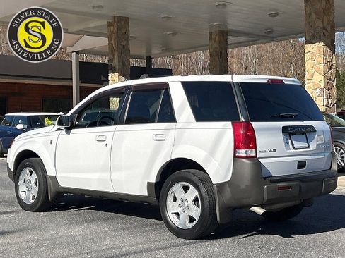 Used 2005 Saturn Vue AWD V6 image 4