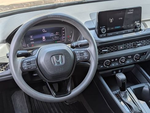Used 2023 Honda Accord EX image 11