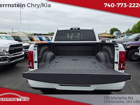 Used 2026 RAM 2500 Laramie AWD/4WD image 17