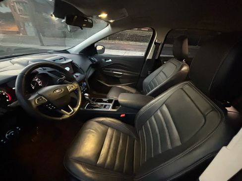 Used 2018 Ford Escape SEL image 15