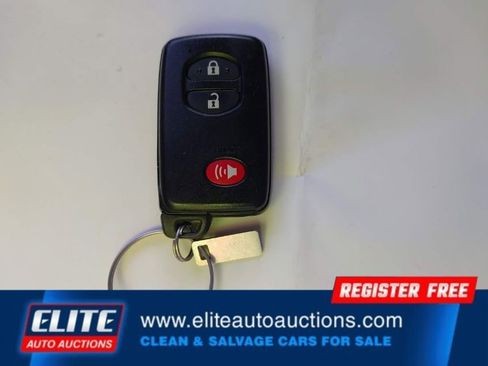 Used 2012 Toyota RAV4 Limited w/ Navigation Value Pkg image 22