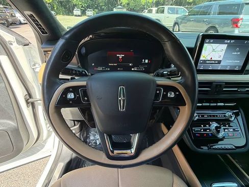 Used 2021 Lincoln Corsair Reserve AWD/4WD image 26