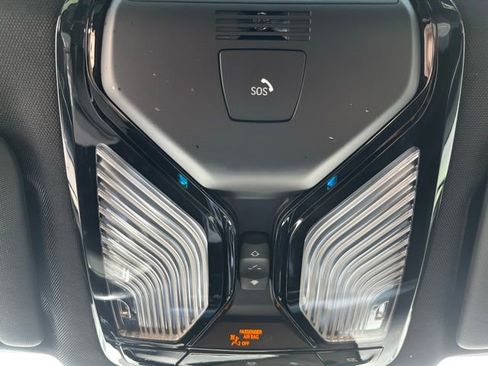 Used 2023 BMW i4 eDrive35 image 25