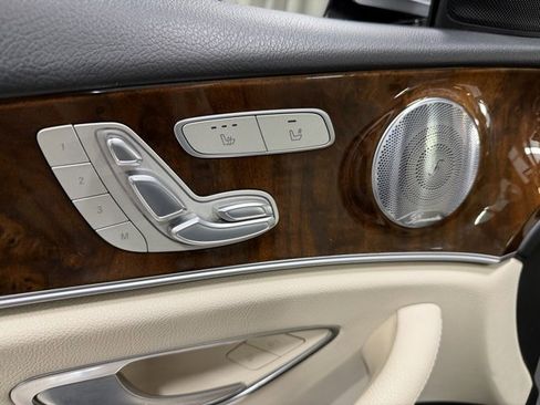 Used 2018 Mercedes-Benz E 300 4MATIC image 22