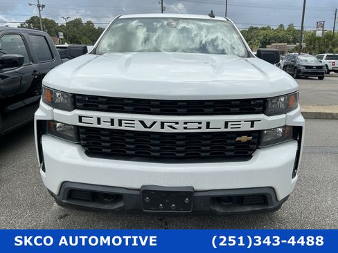 Used 2022 Chevrolet Silverado 1500 Custom w/ Safety Confidence Package RWD image 8