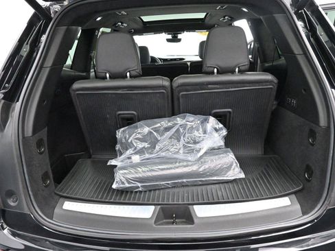 Certified 2024 Cadillac XT6 Sport w/ Platinum Package image 9