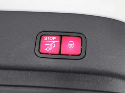 Used 2019 Mercedes-Benz GLS 550 4MATIC image 26