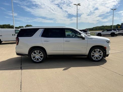 Used 2023 Chevrolet Tahoe High Country AWD/4WD image 7