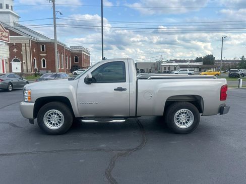 Used 2009 Chevrolet Silverado 1500 W/T RWD image 8