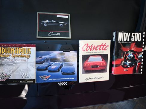 Used 1993 Chevrolet Corvette Coupe image 29