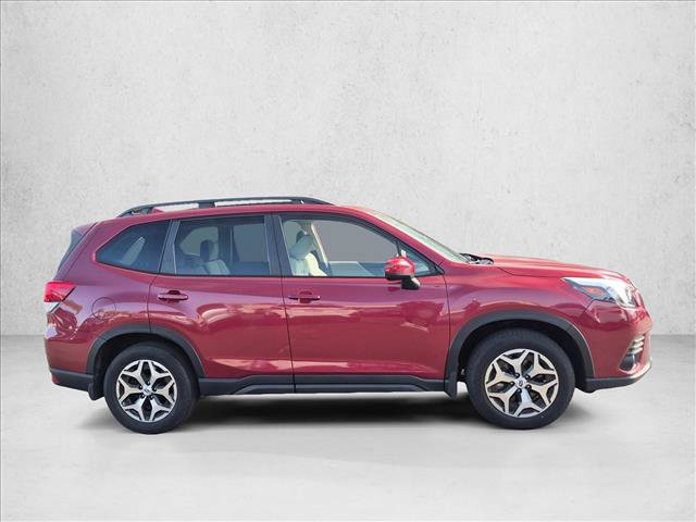 Certified 2022 Subaru Forester Premium w/ Popular Package #1 AWD/4WD image 4