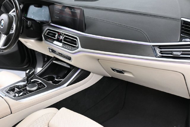 Used 2021 BMW X7 xDrive40i w/ M Sport Package AWD/4WD image 35